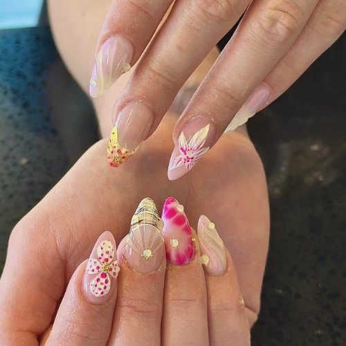 3D Florals Nails