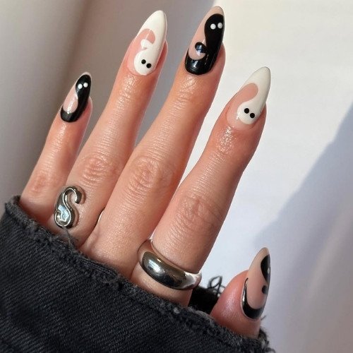 Ghost Swirl Nails