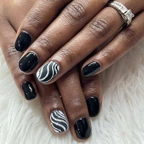 Zebra Wave Nails