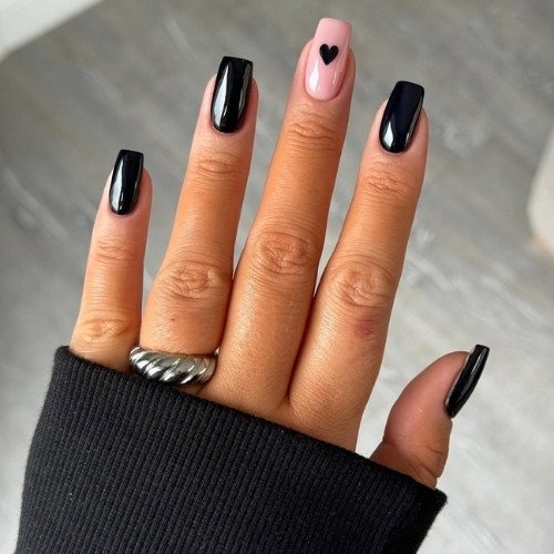Black Nails with Heart Accent