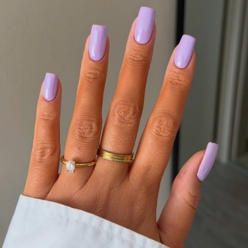 Soft Glossy Lavender Nails