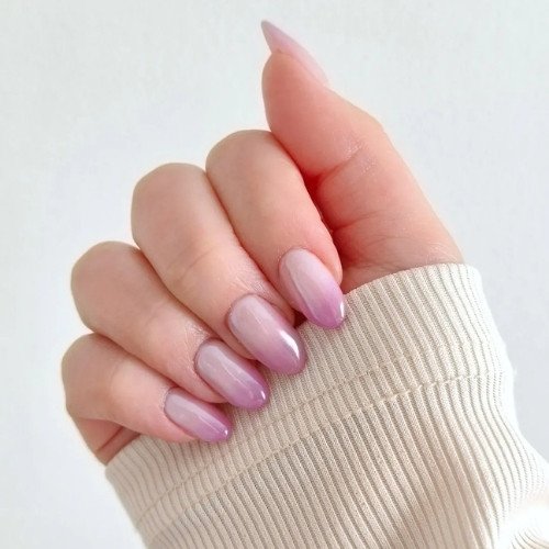 Soft Gradient Nails