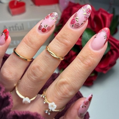 Vintage Rose Accent Nails