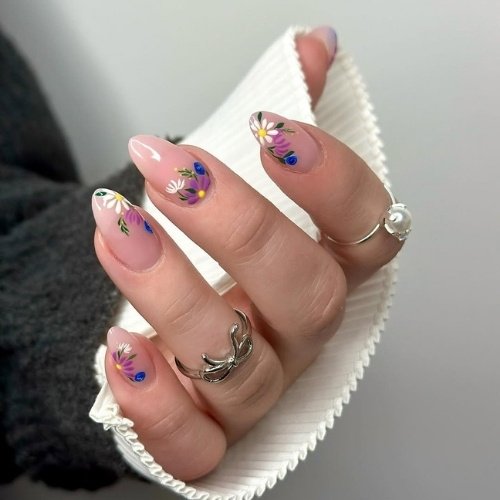 Wildflower Accent Nails