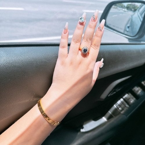 Clean Nude Nails