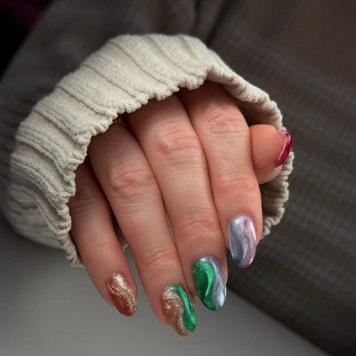 Colorful Cat Eye Nails